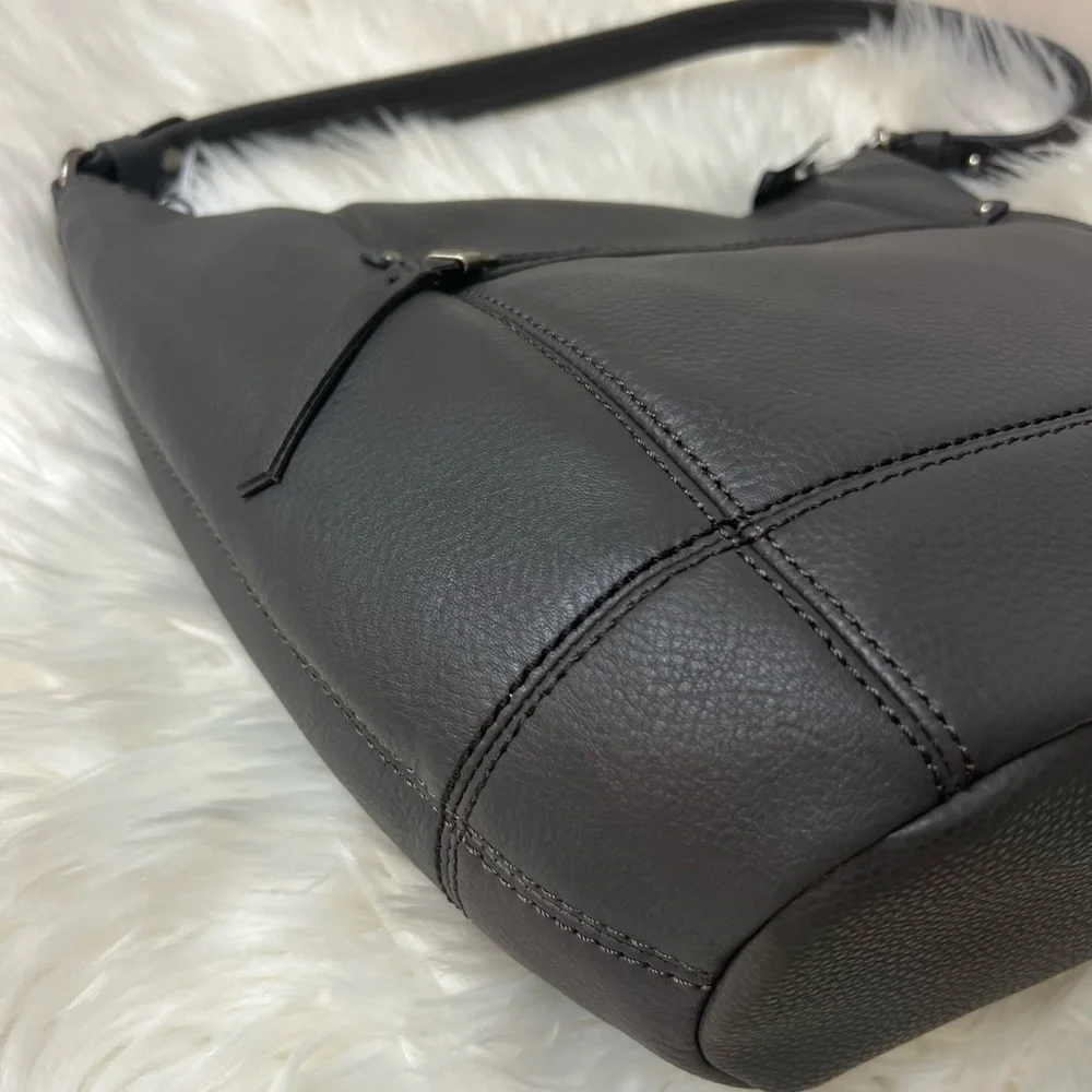 The Sak Sequoia Leather Hobo Bag